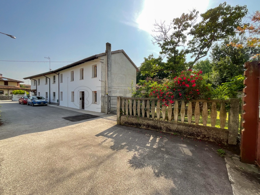 Villa a schiera in Via Pietro Zorutti 20, Gonars, 8 locali, 2 bagni