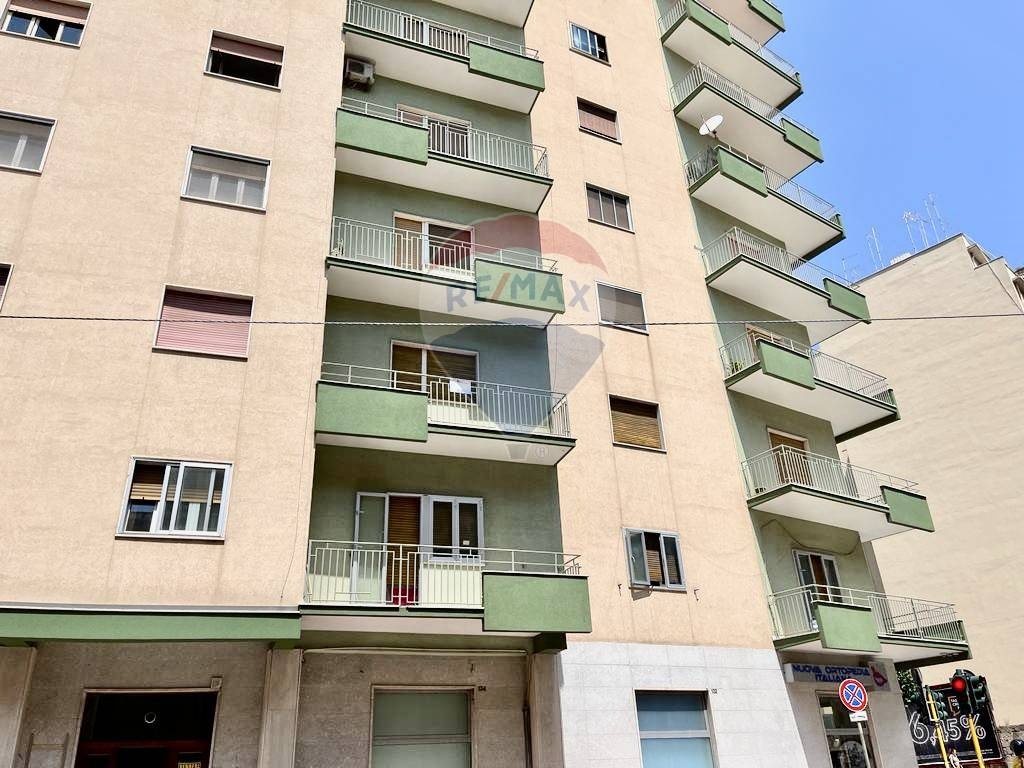 Appartamento in Via Tito Minniti, Taranto, 5 locali, 185 m², 2° piano