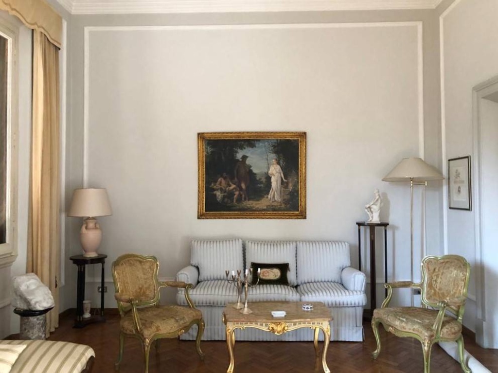Appartamento a Firenze, 9 locali, 3 bagni, 300 m², 1° piano in vendita