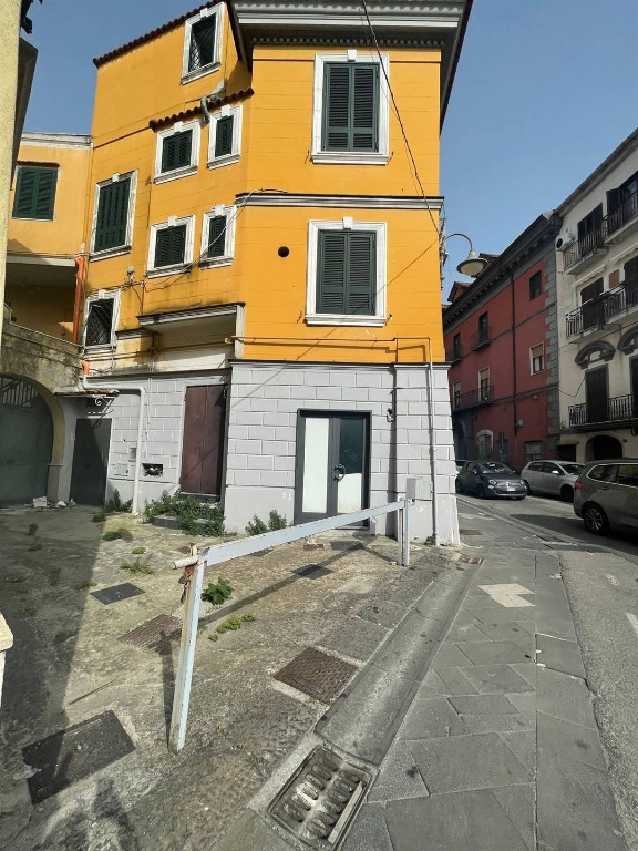 Appartamento a Nocera Inferiore, 12 locali, 2 bagni, 300 m² in vendita