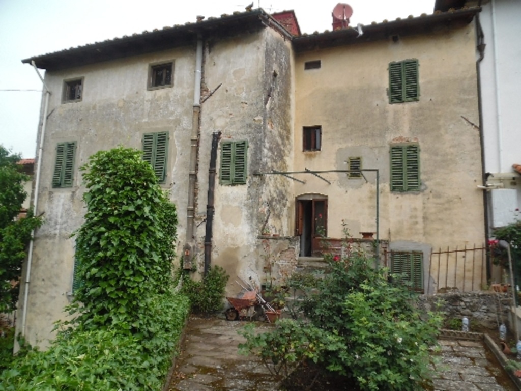 Villa terratetto in VIA VERDI, Vicchio, 11 locali, 3 bagni, 464 m²