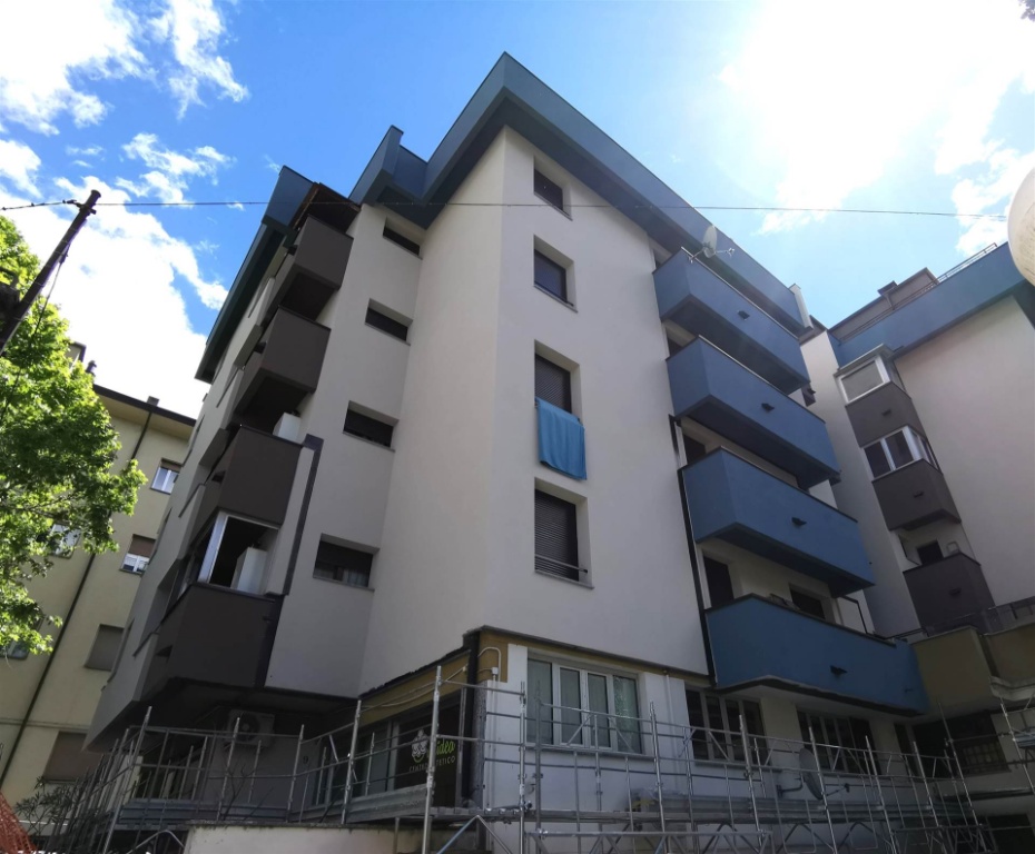 Appartamento in Via Largo Folla, Sondrio, 6 locali, 2 bagni, 120 m²