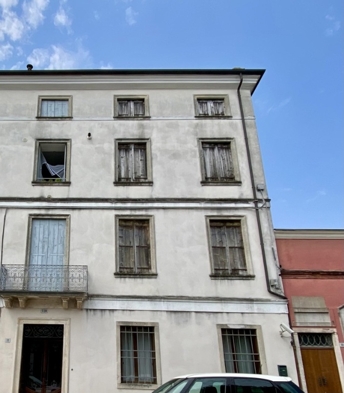 Appartamento in Via MATTEOTTI 113, Noventa Vicentina, 8 locali, 570 m²