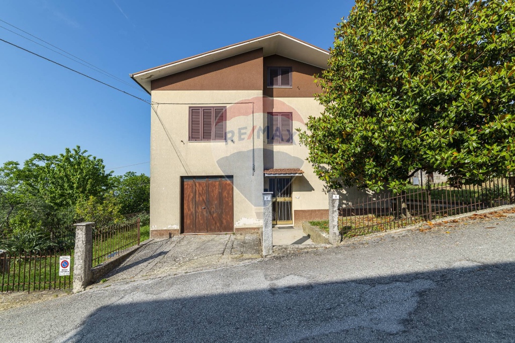 Casa indipendente in Contrada Passetto, Montecarotto, 6 locali, 100 m²