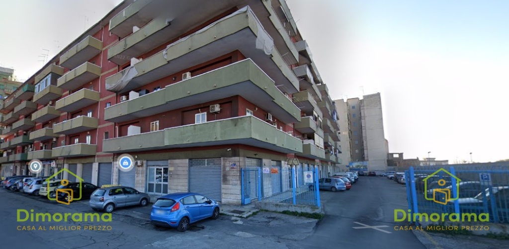 Appartamento in Via Orsini n. 39, Taranto, 5 locali, 1 bagno, 122 m²