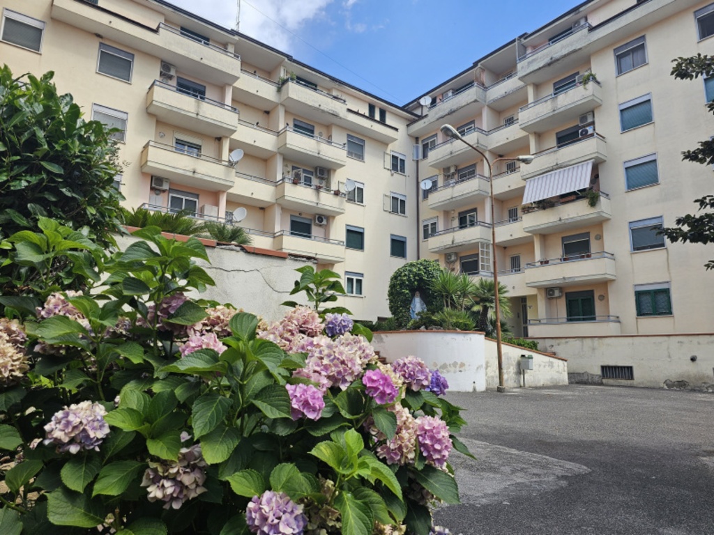 Appartamento in Rione Risorgimento, Capua, 2 bagni, con box, 115 m²
