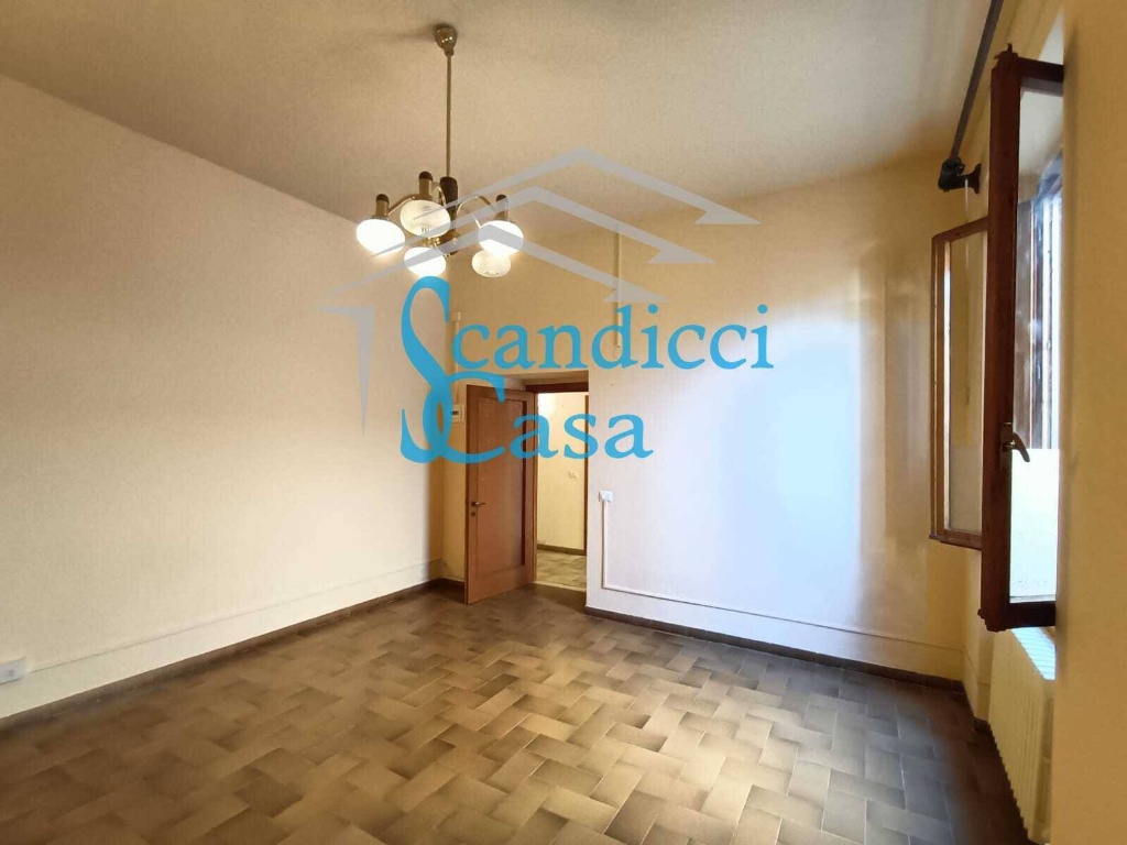 Trilocale in Via Di Scandicci, Firenze, 1 bagno, 80 m² in vendita