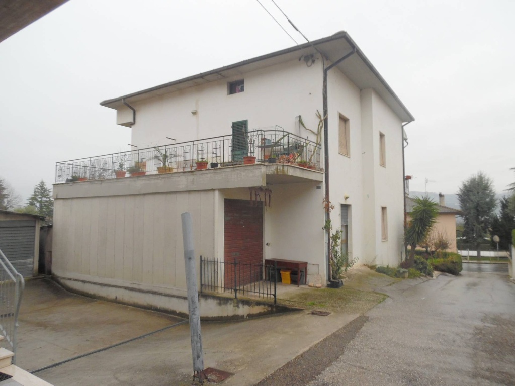 Casa indipendente in Via Salaria, Colli del Tronto, 6 locali, 2 bagni