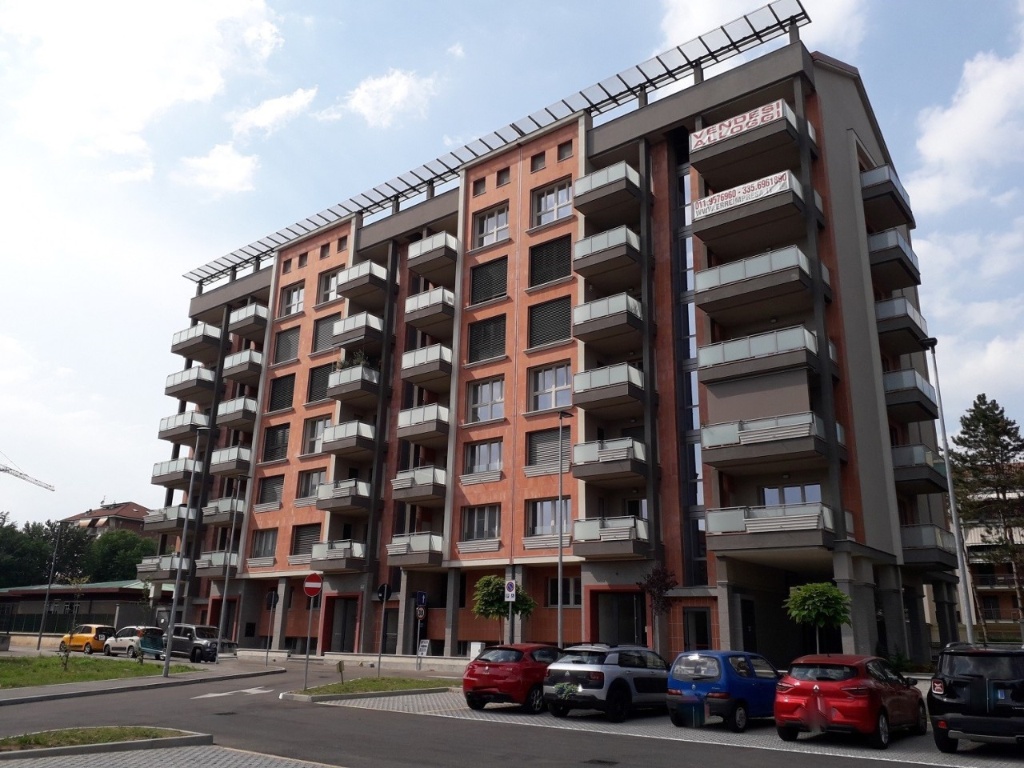 Quadrilocale in Via Pietro Cossa 105, Torino, 2 bagni, 160 m²