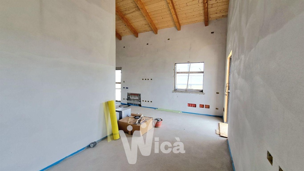 Casa indipendente a Ravenna, 4 locali, 2 bagni, con box, 122 m²