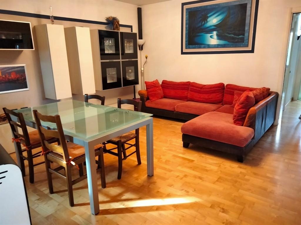 Appartamento a Legnago, 5 locali, 1 bagno, con box, 140 m² in vendita