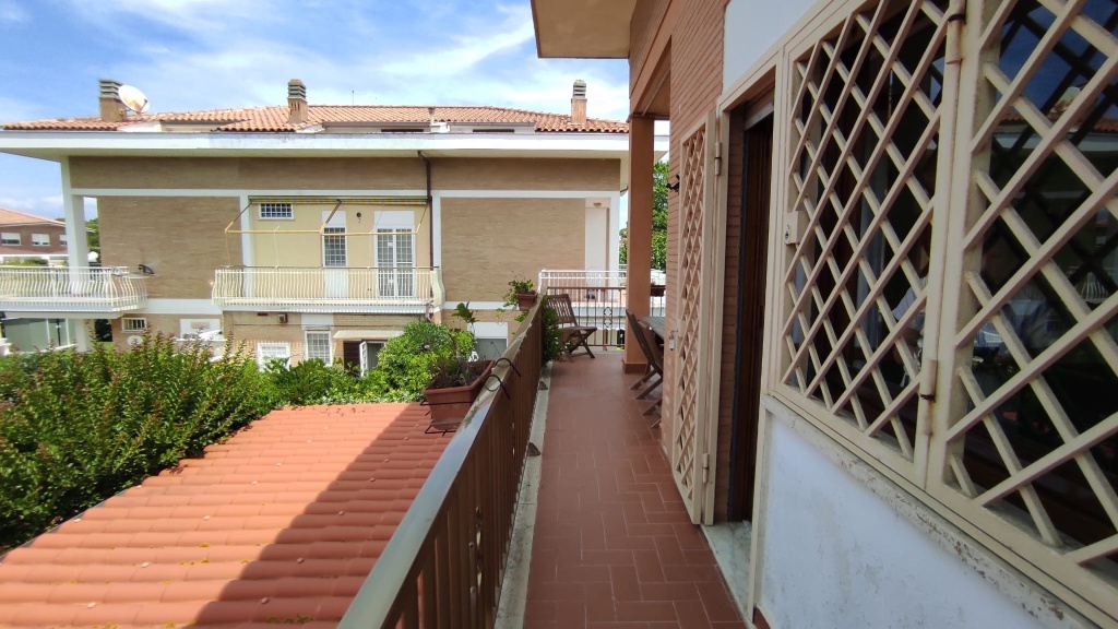 Villa in Via cesenatico, Fiumicino, 5 locali, 2 bagni, 131 m²