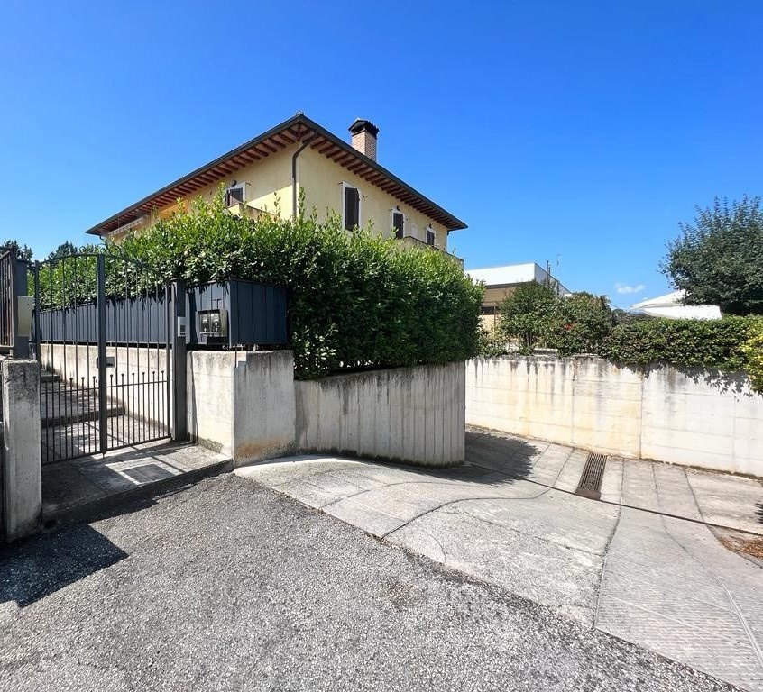 Villa a schiera in Maddonna di lugo via Sandro Pertini, Spoleto, 70 m²