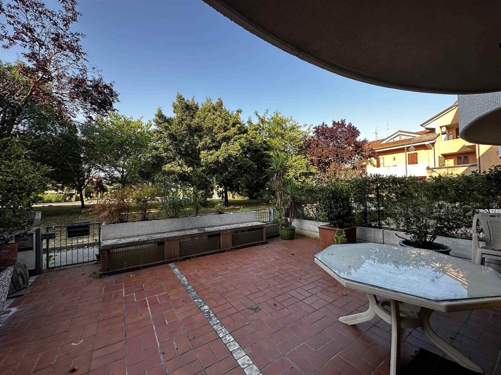Villa a schiera in VIA MALCESINE 21, Padova, 8 locali, 3 bagni, 175 m²