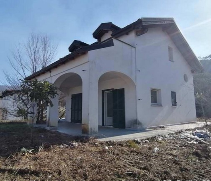 Villa in Regione Grassi 51, Villanova d'Albenga, 8 locali, 3 bagni