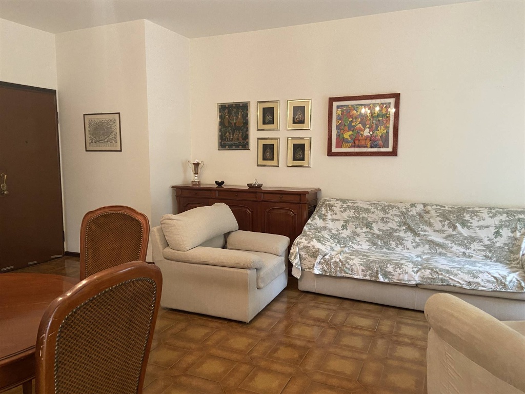Appartamento a Gragnano Trebbiense, 5 locali, 1 bagno, 110 m²