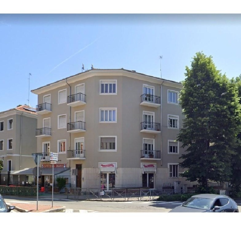 Quadrilocale in VIALE PARTIGIANI, Asti, 2 bagni, 145 m², 3° piano