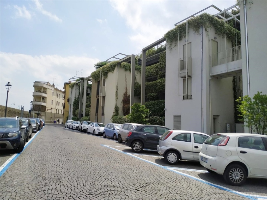 Trilocale in Borgo delle Grazie 3, Parma, 1 bagno, 114 m², 1° piano
