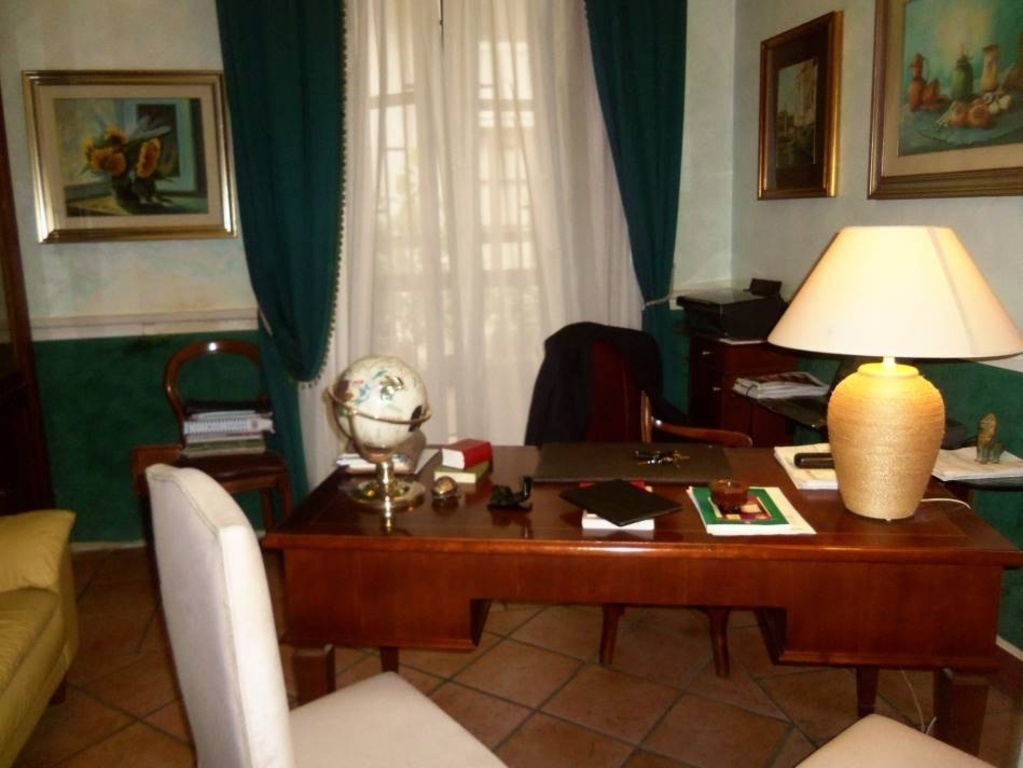 Appartamento in Via giuffrida 45, Catania, 6 locali, 2 bagni, 190 m²