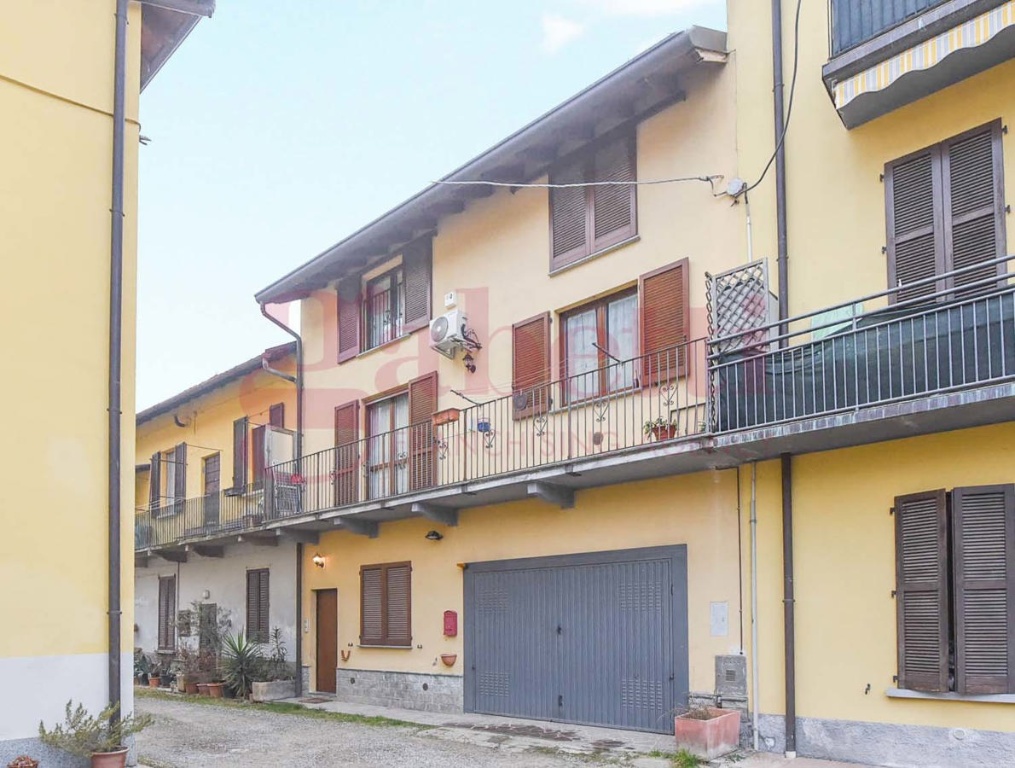 Casa indipendente in Via Dei Cipressi 12, Mariano Comense, 4 locali
