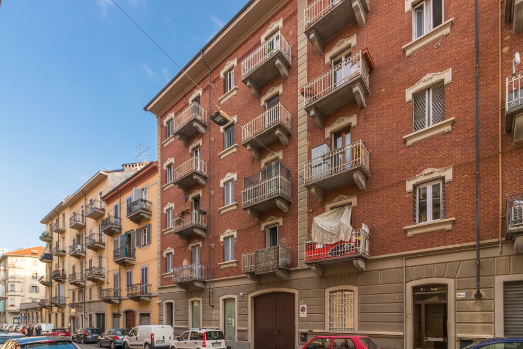 Monolocale in Via Ceva 45, Torino, 1 bagno, 35 m², ultimo piano