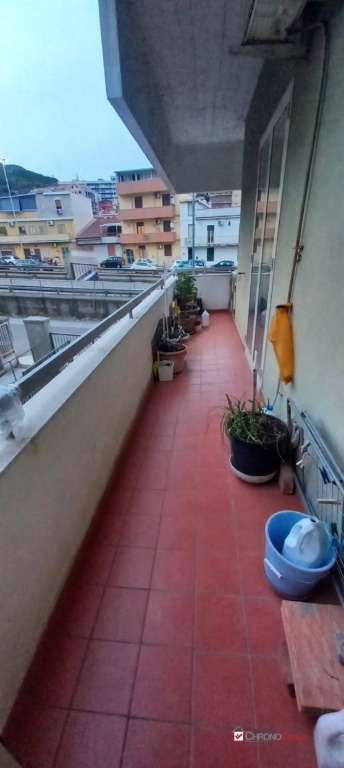 Quadrilocale in Camaro inferiore, Messina, 1 bagno, posto auto, 130 m²
