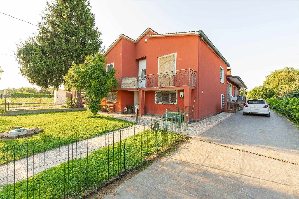 Casa indipendente in Via Carbonara 24, Borgoricco, 8 locali, 3 bagni