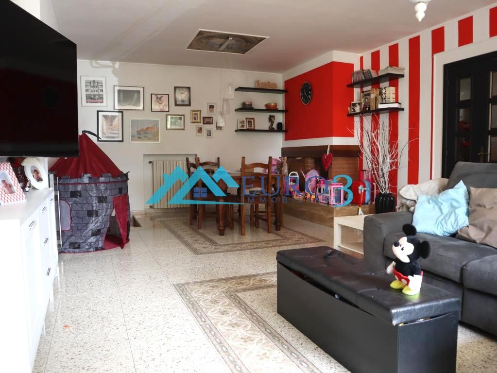 Appartamento in SAMBUCO, Castel di Lama, 6 locali, 2 bagni, garage