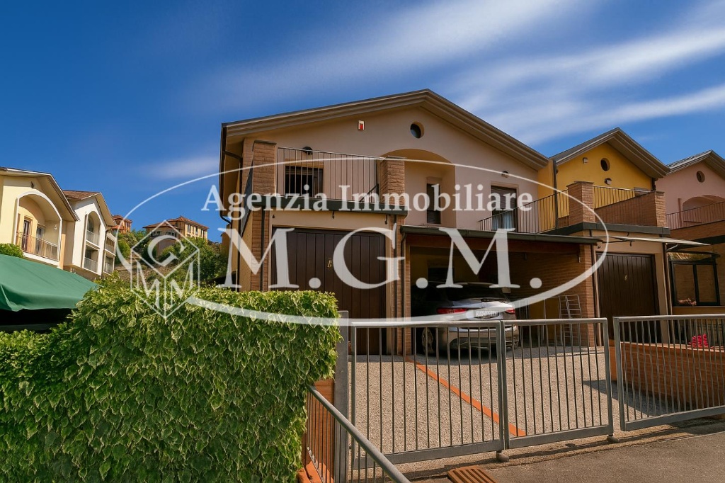 casa indipendente in vendita a Santa Maria a Monte in zona Montecalvoli
