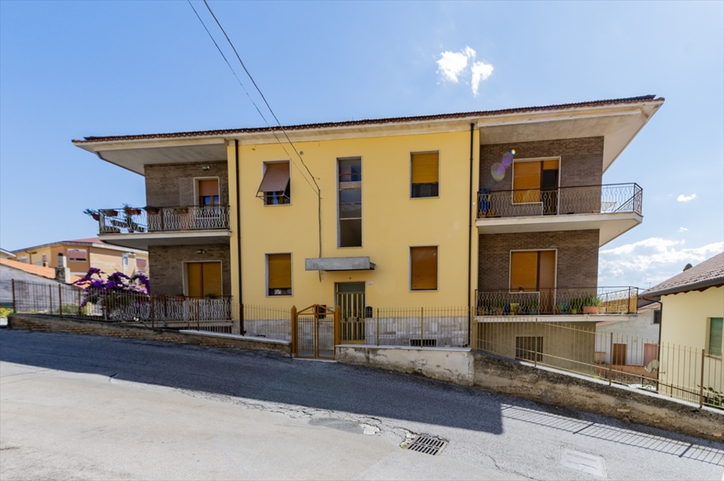 Appartamento in Via Aldo Sebastiani, Chieti, 5 locali, 2 bagni, 144 m²