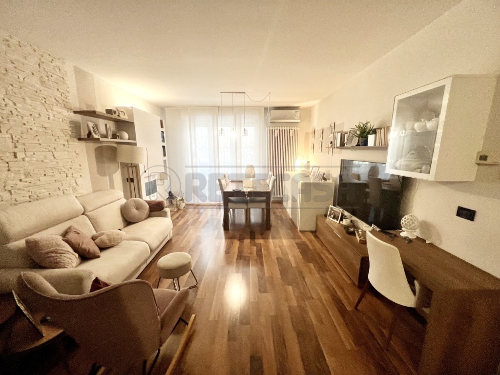 Appartamento in Via Pier Luigi da Palestrina, Vicenza, 5 locali, 90 m²