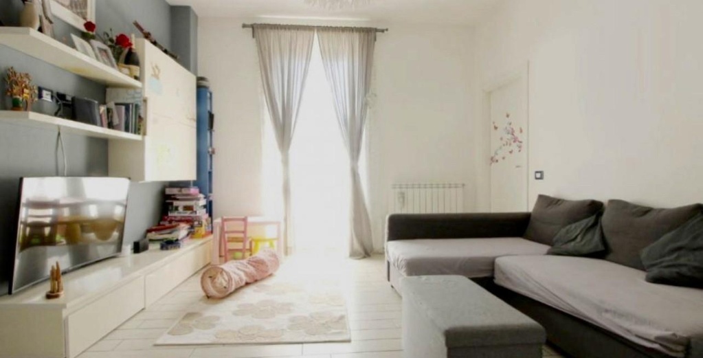 Appartamento a La Spezia, 5 locali, 1 bagno, arredato, 86 m², 2° piano