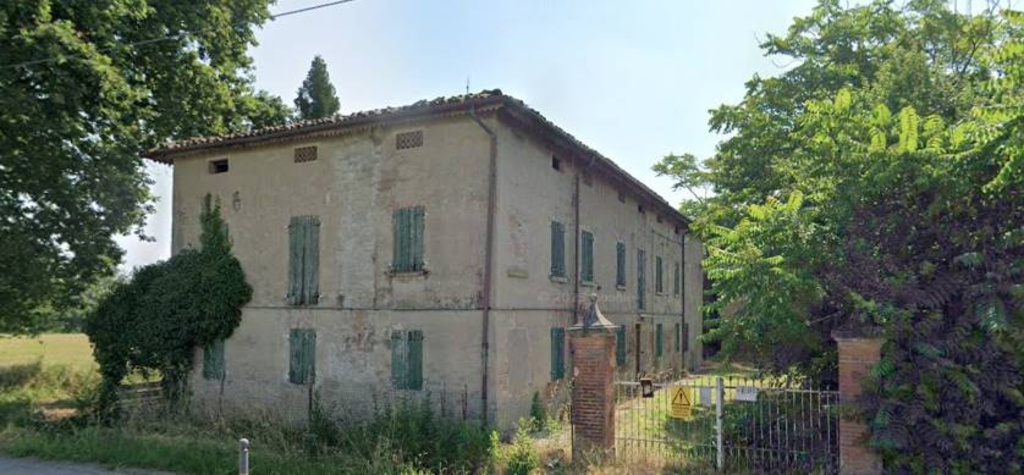 Rustico a Correggio, 12 locali, 500 m² in vendita