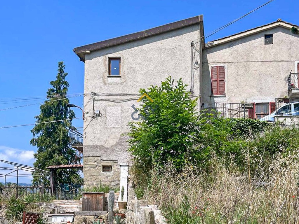 Casa indipendente in Strada Cuccaro, Roccafluvione, 6 locali, 1 bagno