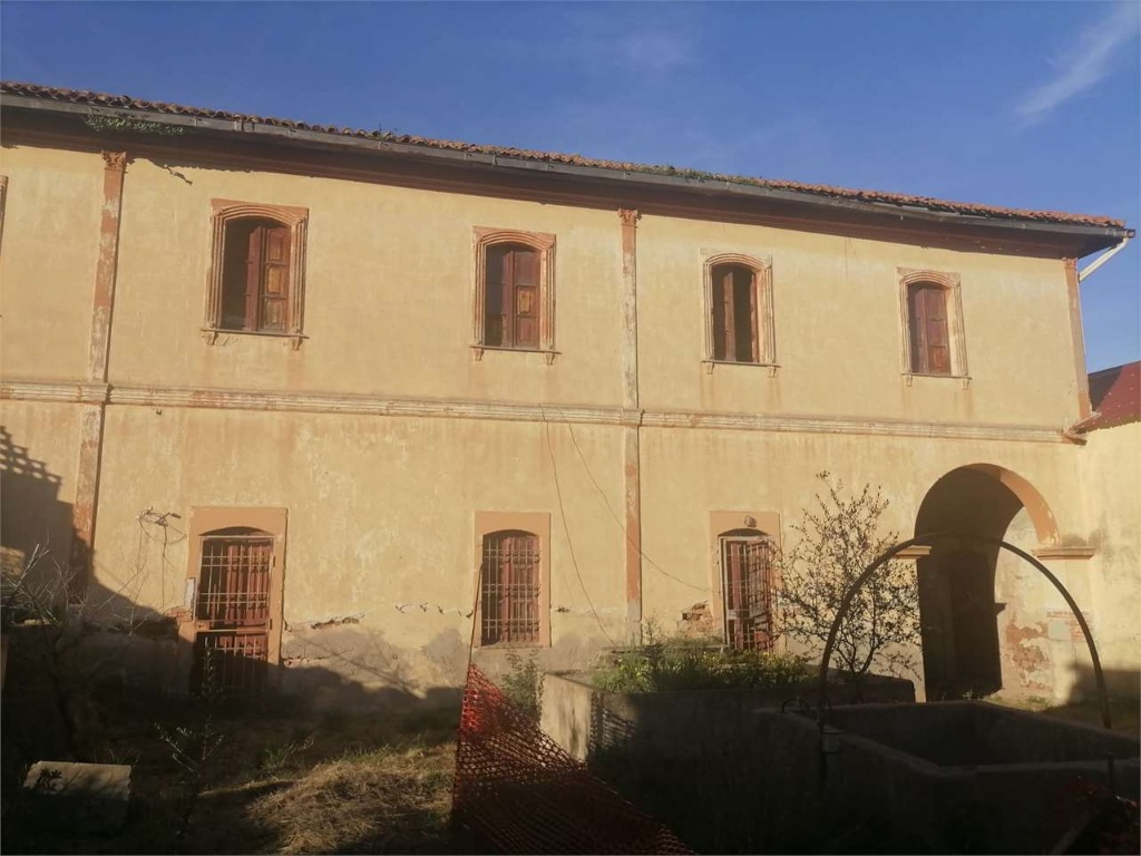 Rustico in Via santa lucia 18, Capoterra, 10 locali, 4 bagni, 1500 m²
