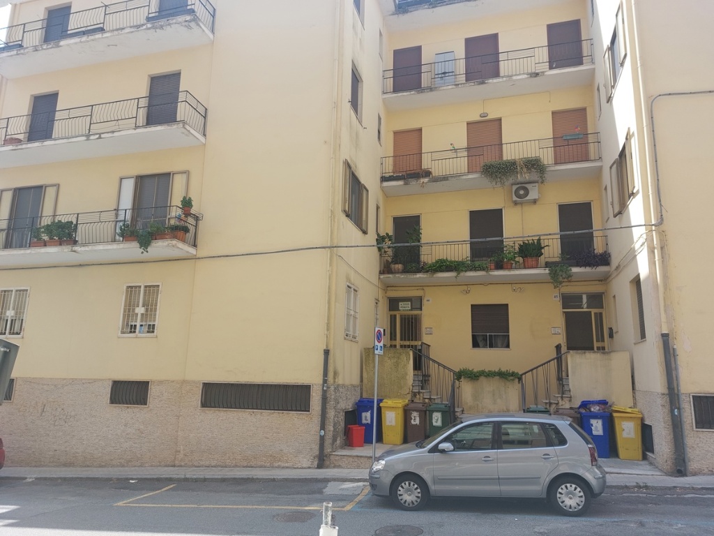 Appartamento in Via De Riso 44, Catanzaro, 6 locali, 2 bagni, 140 m²