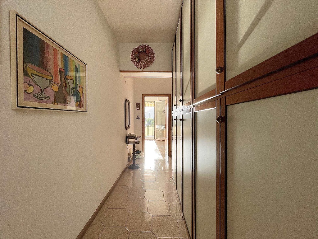 Trilocale a Laives, 1 bagno, arredato, 84 m², 3° piano in vendita