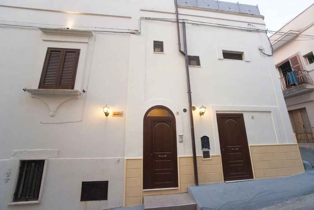 Appartamento in VIA SCALETTA N. 3, Crispiano, porta blindata