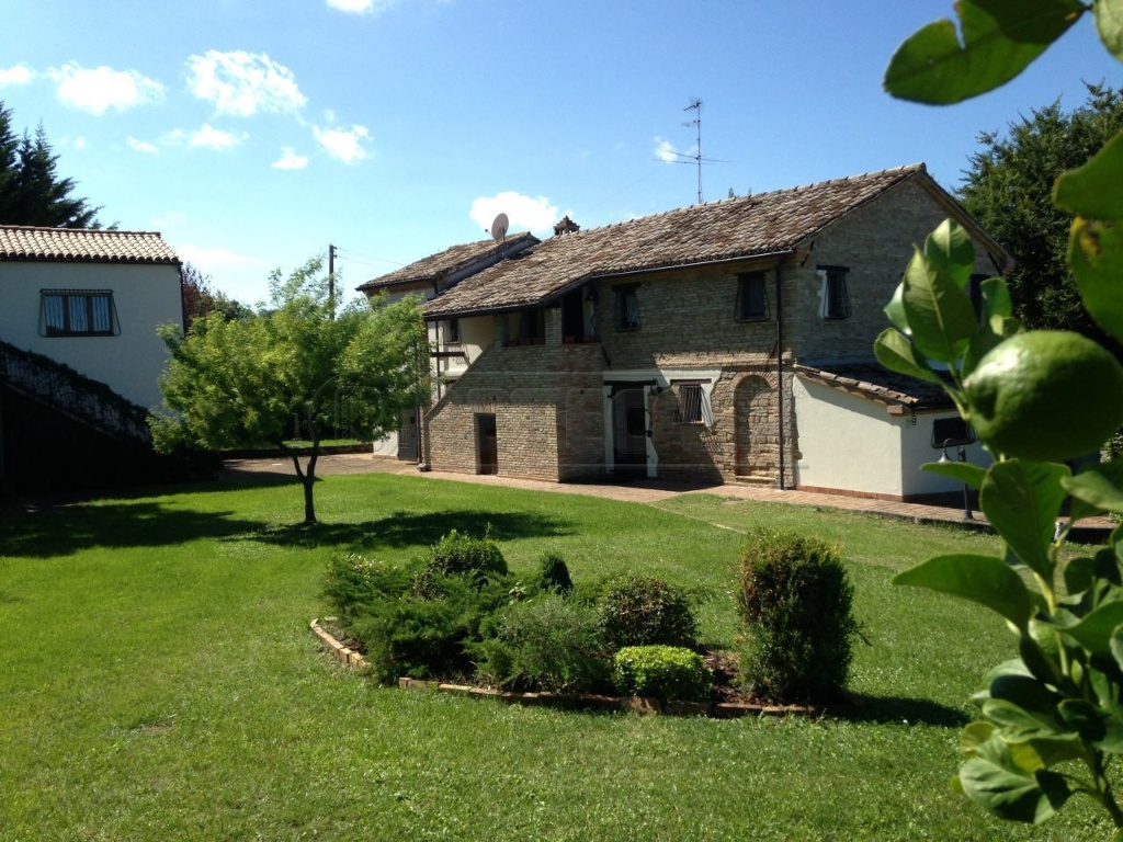 Rustico in Via Vallone, Offagna, 10 locali, 6 bagni, giardino privato