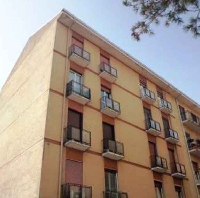 Quadrilocale in Via Luigi Orelli 3, Novara, 1 bagno, 76 m², 4° piano