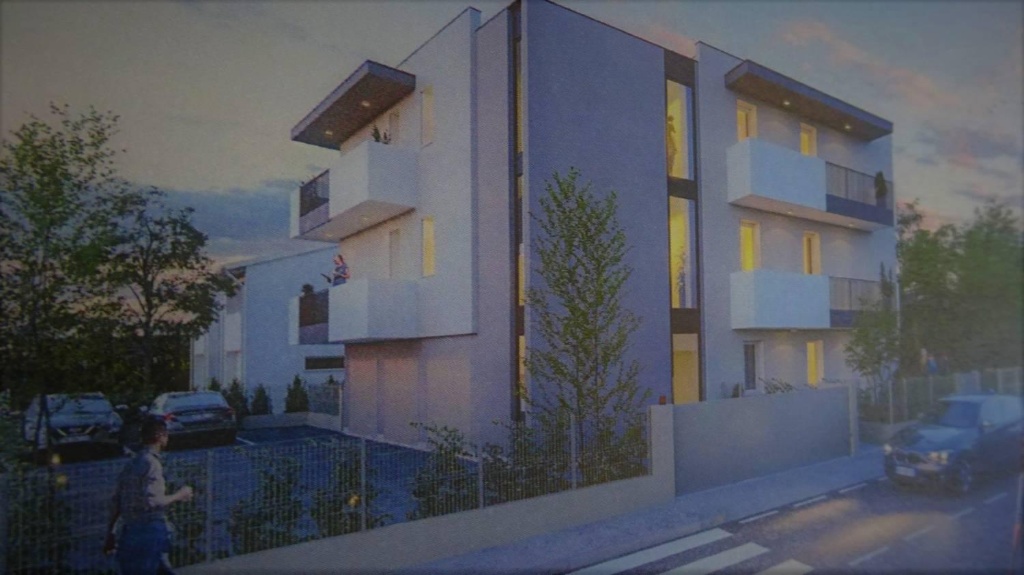 Appartamento a Martellago, 5 locali, 2 bagni, posto auto, 115 m²
