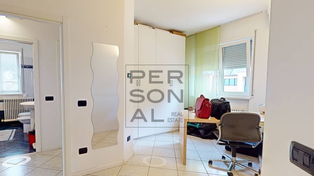 Appartamento a Trento, 5 locali, 1 bagno, arredato, 100 m², 1° piano