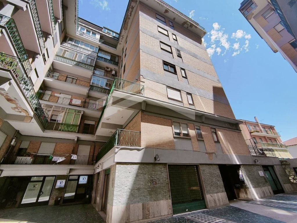 Appartamento in Via Mazzini, Campobasso, 5 locali, 2 bagni, 125 m²