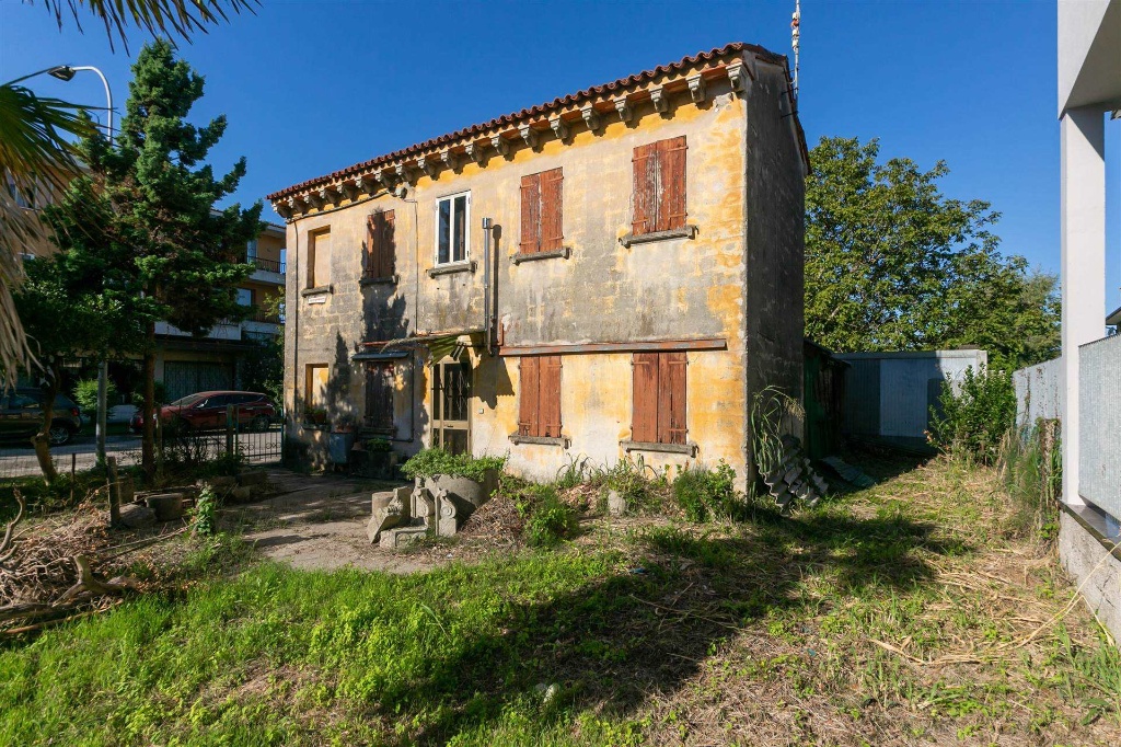 Villa in VIA MARTIRI, Musile di Piave, 8 locali, 2 bagni, 191 m²