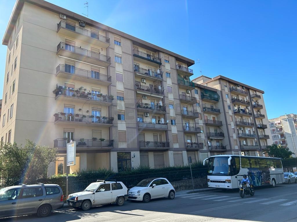 Appartamento in Via F. Turati 152, Caltanissetta, 5 locali, 2 bagni
