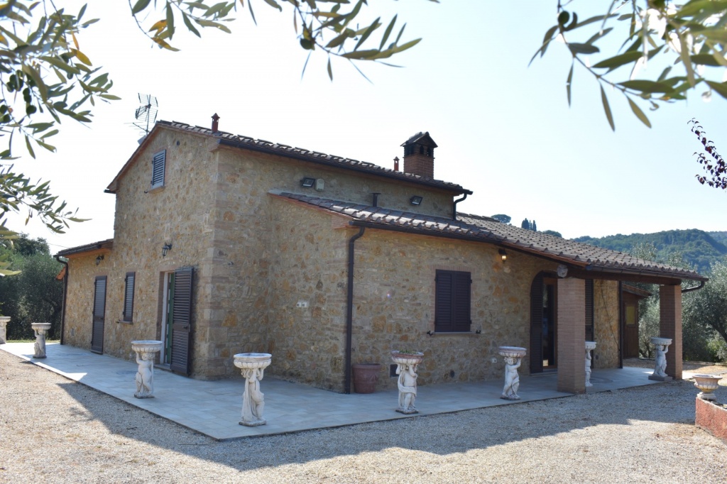 Casa colonica a Volterra, 5 locali, 3 bagni, giardino privato, 100 m²