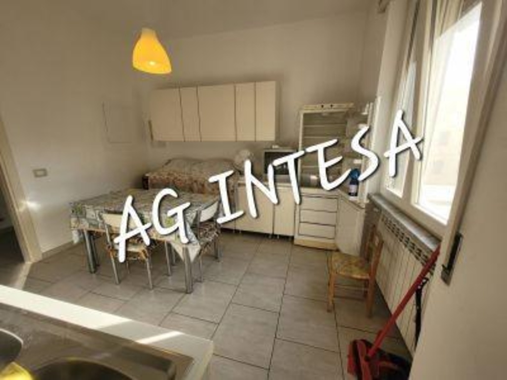 Quadrilocale a Pisa, 2 bagni, posto auto, 90 m², 1° piano in vendita
