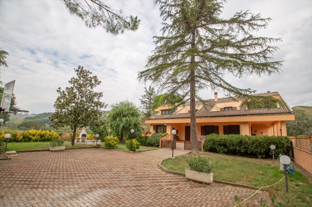 Villa in Contrada Costa Cola, Bucchianico, 6 locali, 3 bagni, 257 m²