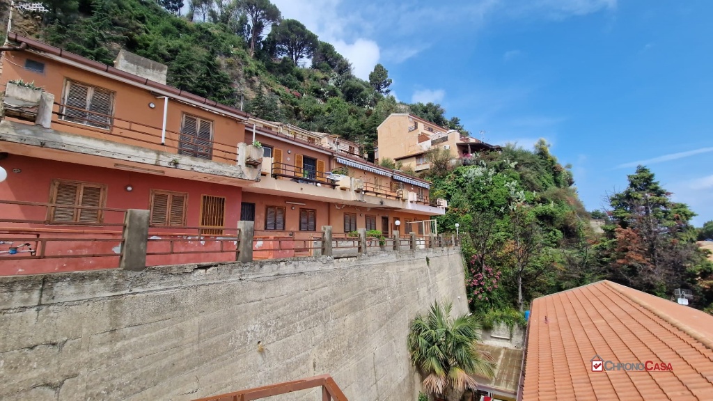 Bilocale in Acqualadrone, Messina, 1 bagno, garage, 77 m², 4° piano
