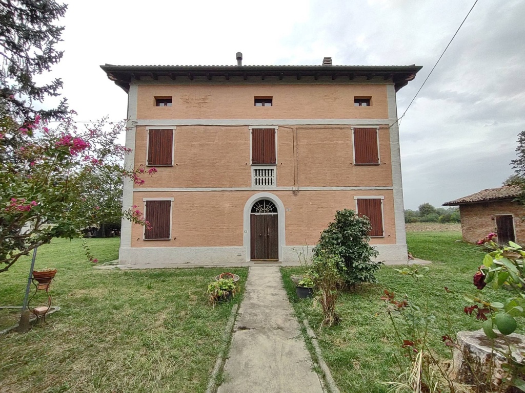 Villa singola in VIA BUCO, Castelfranco Emilia, 10 locali, 2 bagni